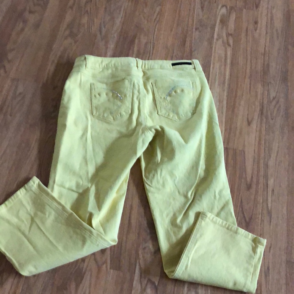 Jeans - Picture 2 of 4